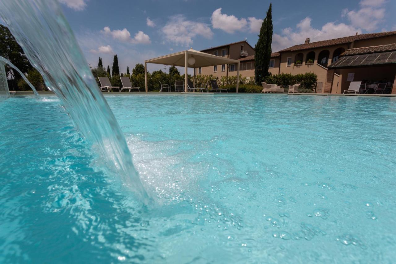 Resort Casale Le Torri ปอนซาคโค ภายนอก รูปภาพ