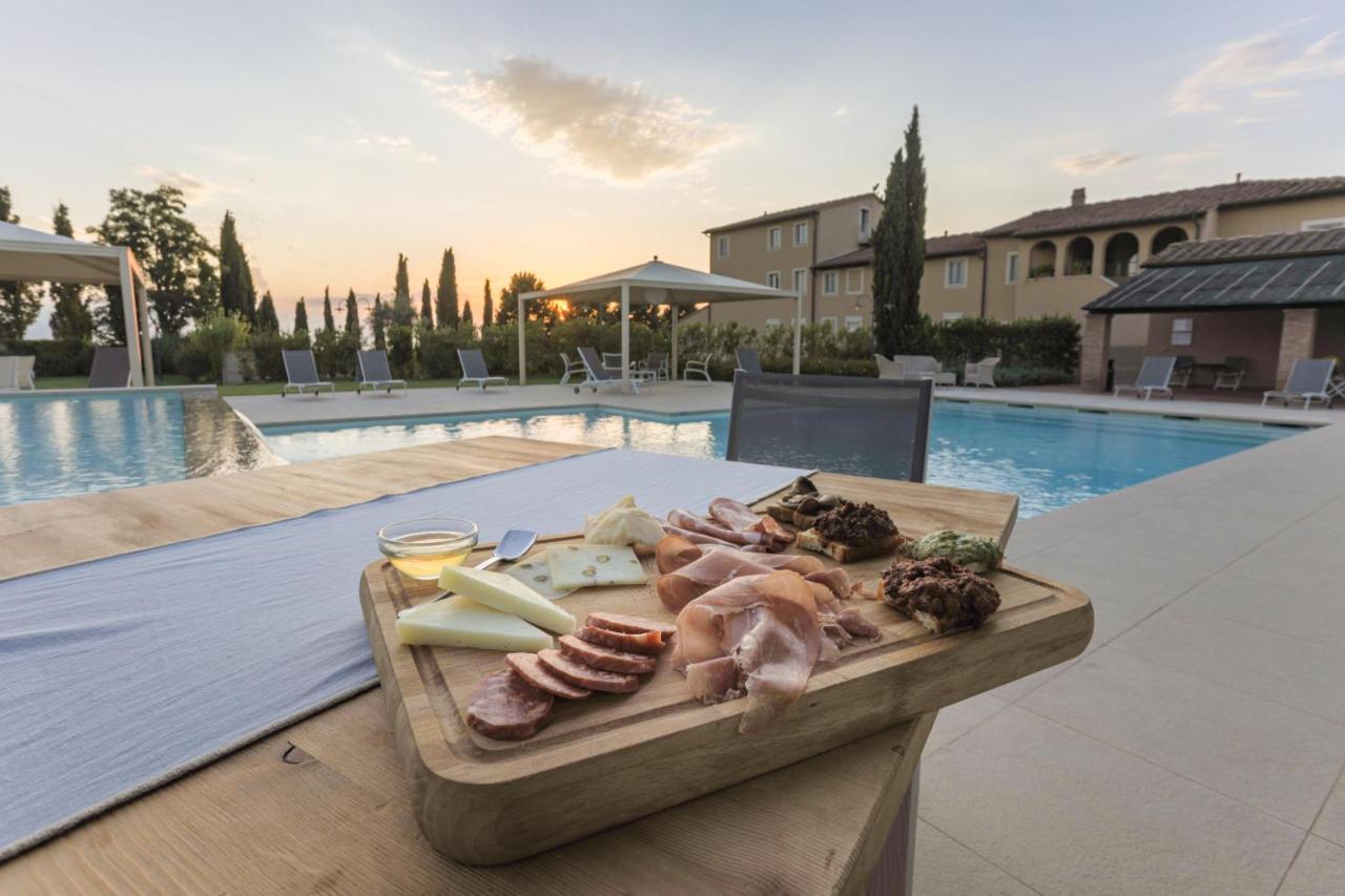 Resort Casale Le Torri ปอนซาคโค ภายนอก รูปภาพ
