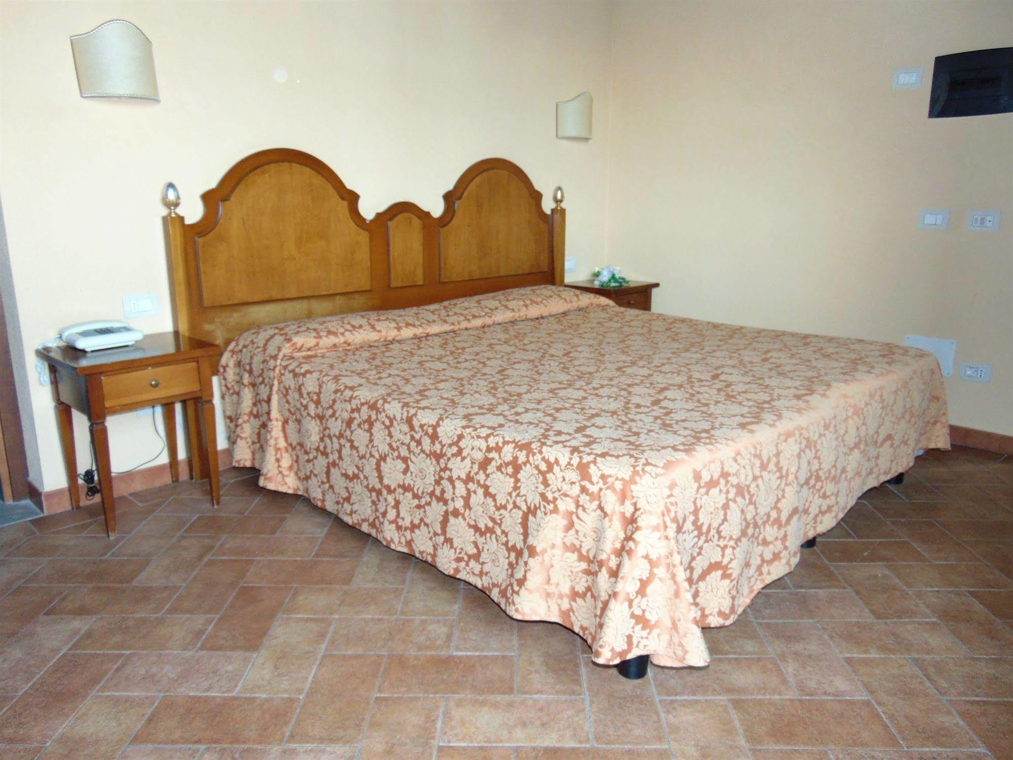 Resort Casale Le Torri ปอนซาคโค ภายนอก รูปภาพ